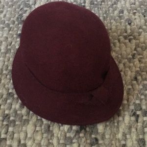 Maroon bucket hat